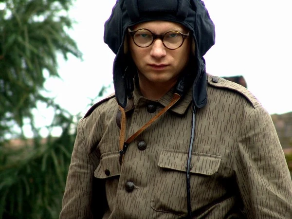 Maciej Stuhr (Florian)