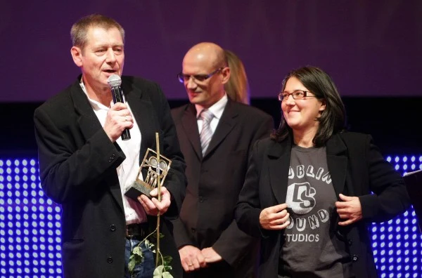 Zwycięzcy w konkursie polskim - twórcy "Boiska bezdomnych": reżyserka Kasia Adamik i operator Jacek Petrycki, fot.G.Michałowski