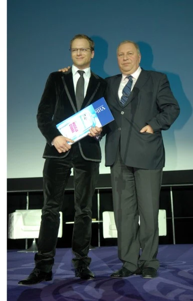 Maciej Stuhr nagrodę publiczności odebrał z rąk ojca, fot. M.Ulatowski