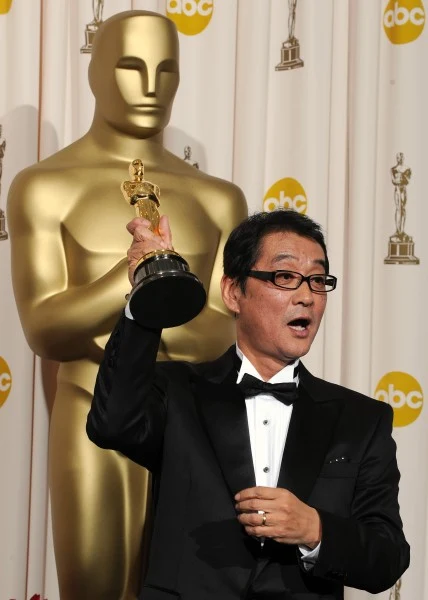 Yojiro Takita nagrodzony za najlepszy film nieanglojęzyczny "Okuribito"