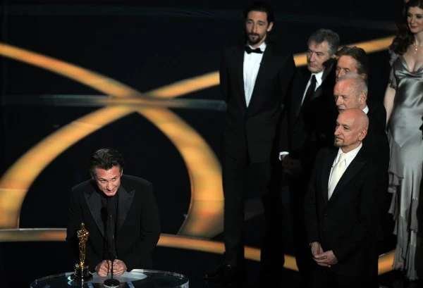 Sean Penn - najlepszy aktor w filmie "Obywatel Milk"