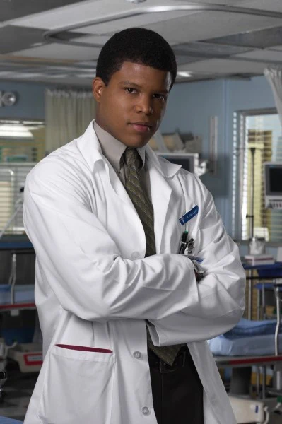 Sharif Atkins jako dr Michael Gallant