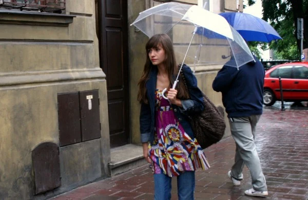 Serialowa Majka mieszka przy ulicy Bernardyńskiej 11, tuż przy Wawelu.