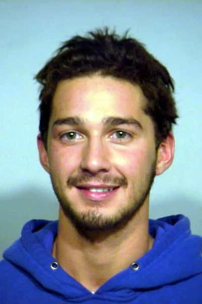 Shia LaBeouf - aresztowany w listopadzie 2007 za zakłócanie porządku publicznego