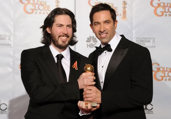 Jason Reitman i Sheldon Turner zdobyli Złoty Glob za najlepszy scenariusz ("W chmurach") / fot. Kevin Winter