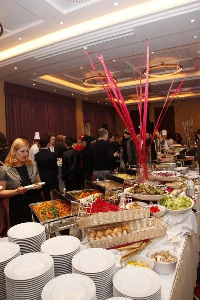 Na gości czekały suto zastawione stoły