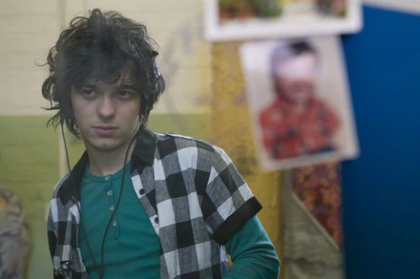 "Niezasłane łóżka" trafią na ekrany polskich kin 26 lutego 2010. Dystrybutorem obrazu jest Gutek Film.