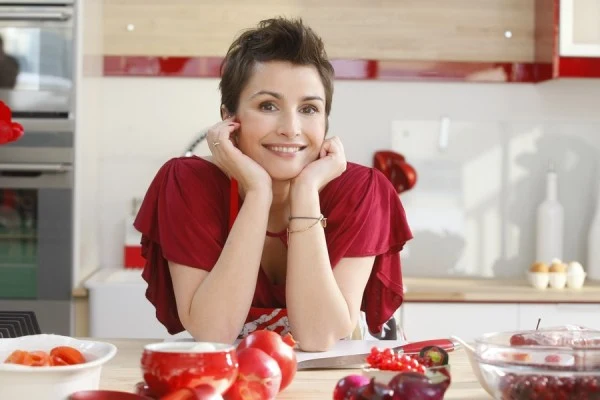 Chciałabym, żeby dzięki temu programowi kobiety polubiły siebie i odkryły, jak to powiedziała moja idolka Nigella Lawson, że są boginiami domowymi" Chciałabym, żeby dzięki temu programowi kobiety polubiły siebie i odkryły, jak to powiedziała moja idolka Nigella Lawson, że są boginiami domowymi"