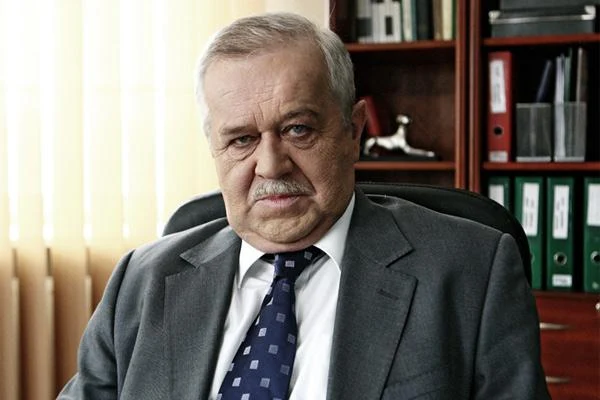 W komediowo-policyjnym serialu "Ludzie Chudego" zagrał teścia tytułowego bohatera