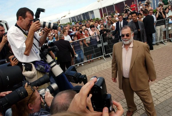 Coppola cały czas przyciąga uwagę fotoreporterów