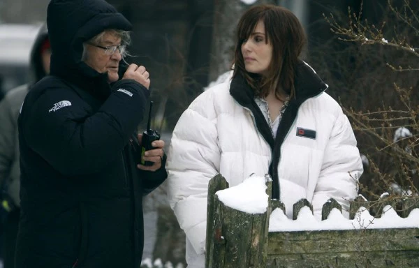 Z Emmanuelle Seigner na planie swojego najnowszego filmu "Essential Killing" - fot. Ivo Ledwożyw