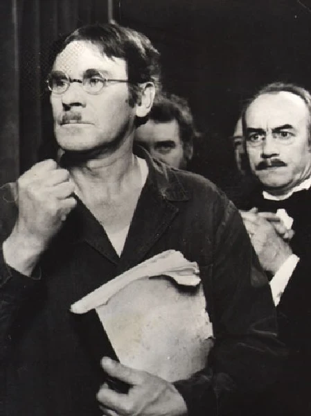 "Hallo Szpicbródka, czyli ostatni występ króla kasiarzy" (z Wiesławem Michnikowskim)