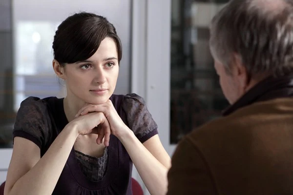 "Trzy minuty. 21:37"