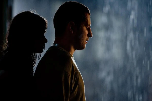 "Nie opuszczaj mnie"