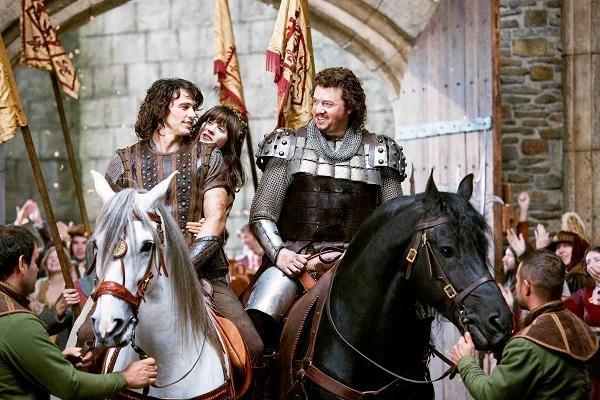 W komedii "Wasza wysokość" (z Zooey Deschanel i Dannym McBride'em)