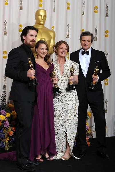 Christian Bale, Natalie Portman, Melissa Leo i Colin Firth z Oscarami