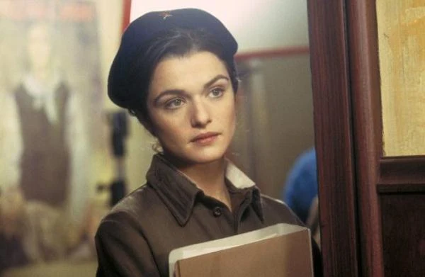 Rola w wojennym dramacie "Wróg u bram" (2001) przyniosła aktorce nominację do Europejskiej Nagrody Filmowej