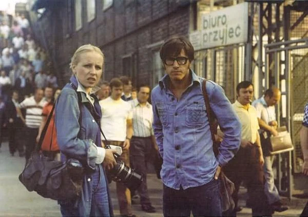 "Człowiek z marmuru" (1976) - Wajda używa kina jako narzędzia politycznego. Nagroda FIPRESCI na festiwalu w Cannes.