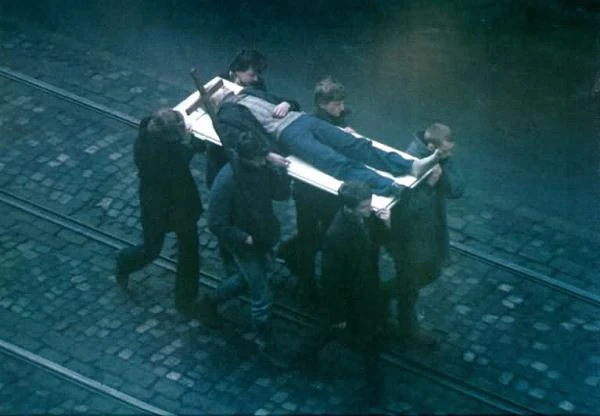 "Człowiek z żelaza" (1981) - jeden z największych sukcesów polskiego kina - Złota Palma w Cannes w 1981 roku.