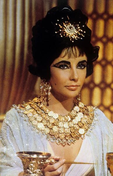 W filmie "Kleopatra" Josepha Mankiewicza (1963)