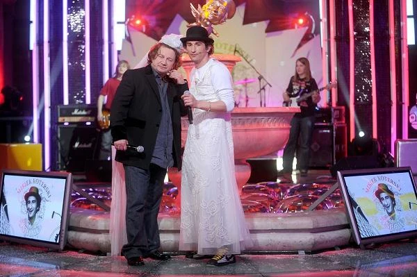 Kiedy trzeba, potrafi się też wygłupiać! Z Michałem Koterskim w autorskim programie "Miśka".