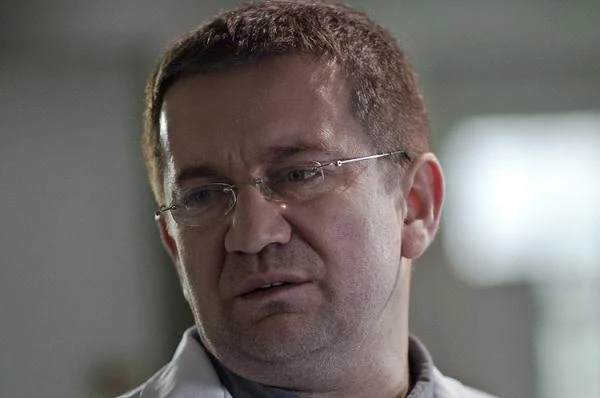 Krytycy docenili jego rolę w debiucie reżyserskim Kingi Dębskiej "Hel" (2009)