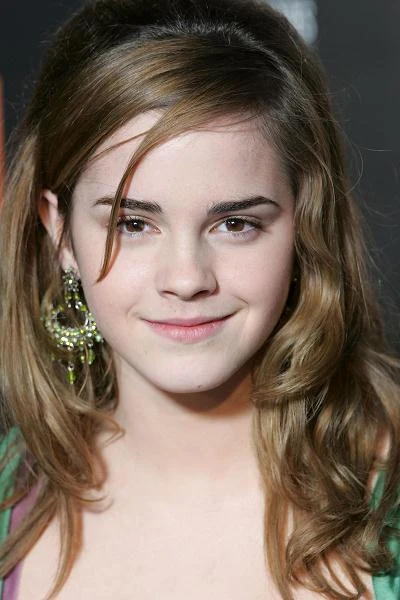Luty 2005, Emma Watson podczas gali wręczenia The Orange British Academy Film Awards - fot. Dave Hogan
