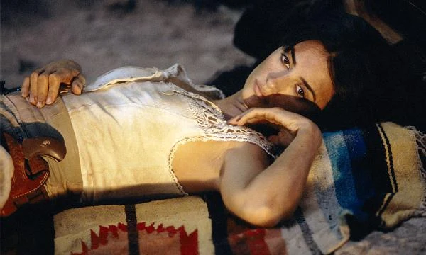 W filmie "Bandidas" (2006)