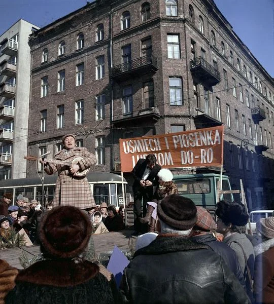 Film unieśmiertelnił postać warszawskiego grajka - "wesołego Romka"
