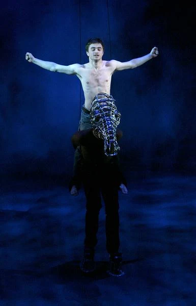 W debiucie na West Endzie w sztuce "Equus"