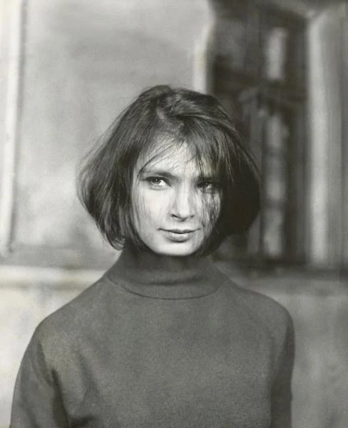 W filmowym debiucie - "150 na godzinę" (1971) w reżyserii Wandy Jakubowskiej wystąpiła jeszcze pod panieńskim nazwiskiem Dziadyk