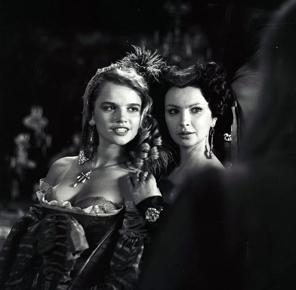 Z Katarzyną Figurą w "Osobistym pamiętniku grzesznika przez niego samego spisanym" (1985) w reżyserii Wojciecha Jerzego Hasa