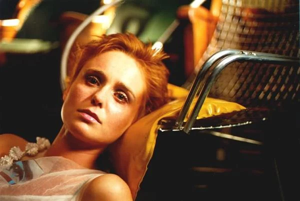 "Kiedy po półtora miesiąca pracy w Łodzi wróciłam do domu, powiedziałam mężowi, że powinien mnie na tydzień zamknąć w piwnicy, żebym doszła do siebie. Tak bardzo ta rola dała mi w kość" - mówiła o przełomowej roli  w "Ciszy" Michała Rosy