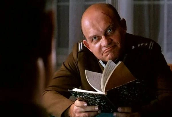 W "Pułkowniku Kwiatkowskim" (1995) Kazimierza Kutza zagrał... pułkownika Kiziora