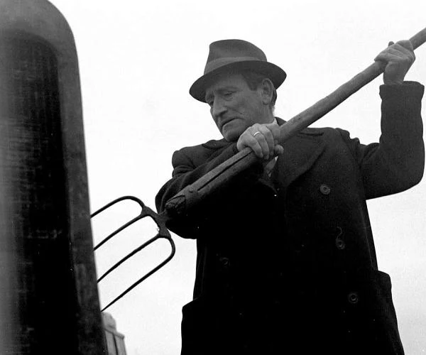 W "Płomieniach" (1978) Ryszarda Czekały otrzymał rolę ojca głównego bohatera, granego przez Józefa Duriasza