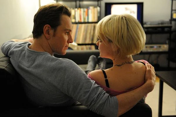 Carey Mulligan i Michael Fassbender w filmie "Wstyd"