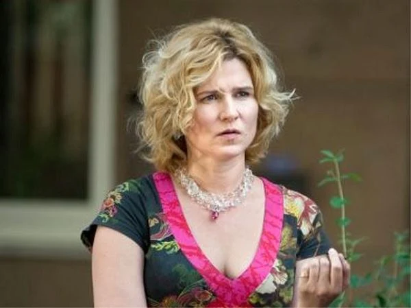 Niedawno aktorka pojawiła się również w obsadzie serialu "M jak miłość", gdzie gra Jankę - przyjaciółkę Marty Mostowiak (Dominika Ostałowska)