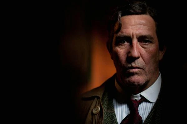 Ciarán Hinds w filmie "Kobieta w czerni"