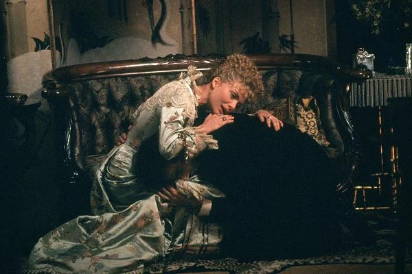 Michelle Pfeiffer i Daniel Day-Lewis w "Wieku niewinności"