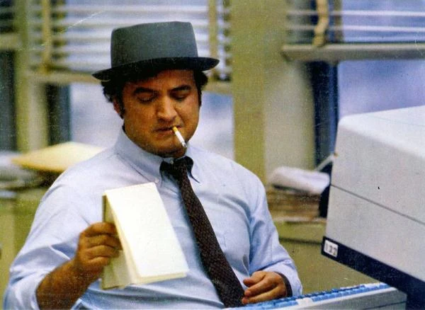 W filmie "Przez kontynent" (1981) w reżyserii Michaela Apteda wcieliłsię w dziennikarza chicagowskiej gazety - Erniego Souchaka.