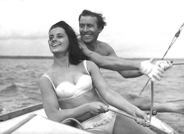 "Żyliśmy na barce, niezbyt często schodziliśmy na ląd. Polański miał nas zawsze na oku i wprowadził nieprawdopodobny reżim, z codzienną poranną zaprawą fizyczną. Był bardzo wymagający, trzymał nas żelazną ręką" - dodawał Niemczyk.