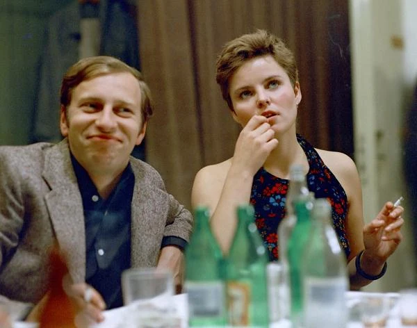 W "Aktorach prowincjonalnych" (1979) Agnieszki Holland wcielił się w postać recenzenta Wojciecha Głosowicza.