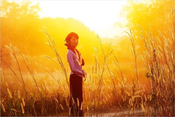 Michelle Yeoh w scenie z filmu "Lady"