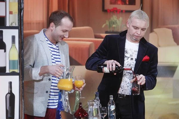 Robert Wójcik i Marcin Wójcik w serialu kabaretowym "Spadkobiercy"