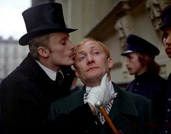 Jedną z najwybitniejszych ról w filmowej karierze Wojciecha Pszoniaka pozostaje kreacja Moryca Welta w "Ziemi obiecanej" Andrzeja Wajdy, za którą aktor otrzymał Złote Lwy na festiwalu w Gdyni.