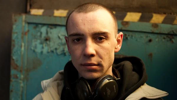 Marcin Kowalczyk w scenie z filmu "Jesteś Bogiem"