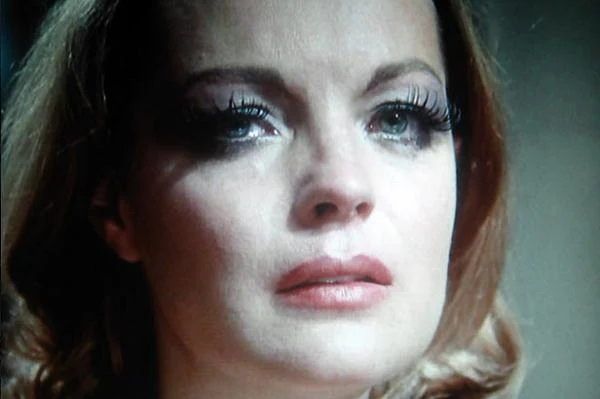 Przyczyna zgonu? Zawał serca. Do dzisiaj nie wiadomo, czy wymieszanie leków nasennych z alkoholem nie było celową próbą samobójczą. Jedna z największych europejskich aktorek nie pozostawiła bowiem listu pożegnalnego.