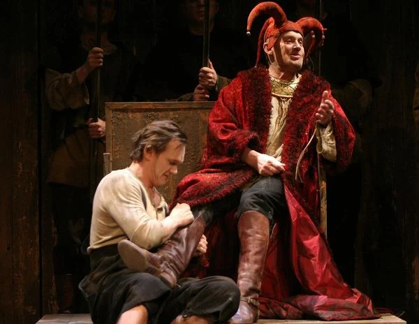 W "Królu Learze" w reżyserii Andrei Konczalowskiego na scenie Teatru Na Woli u boku Daniela Olbrychskiego - fot. Stefan Maszewski