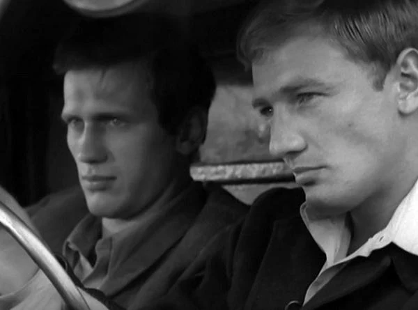 U boku Jana Englerta w słynnym serialu Janusza Morgenserna "Kolumbowie" (1970), gdzie zagrał postać "Siwego".