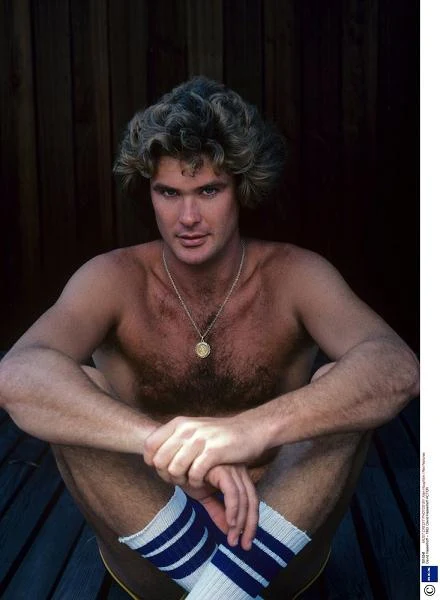 Gdy dorabiał jako kelner, został dostrzeżony przez agentkę filmową Joyce Salznik. Po raz pierwszy na małym ekranie pojawił się w seryjnym programie muzycznym NBC "The Dean Martin Show" (1973) i dramacie telewizyjnym ABC "Griffin and Phoenix: A Love Story" (1976) z udziałem Petera Falka i Jill Clayburgh. Przepustką do sławy stała się postać bojowego doktora Williama 'Snappera' Fostera, Jr. w operze mydlanej CBS "Żar młodości" ("The Young and the Restless", 1975-82) - fot. Rex Features